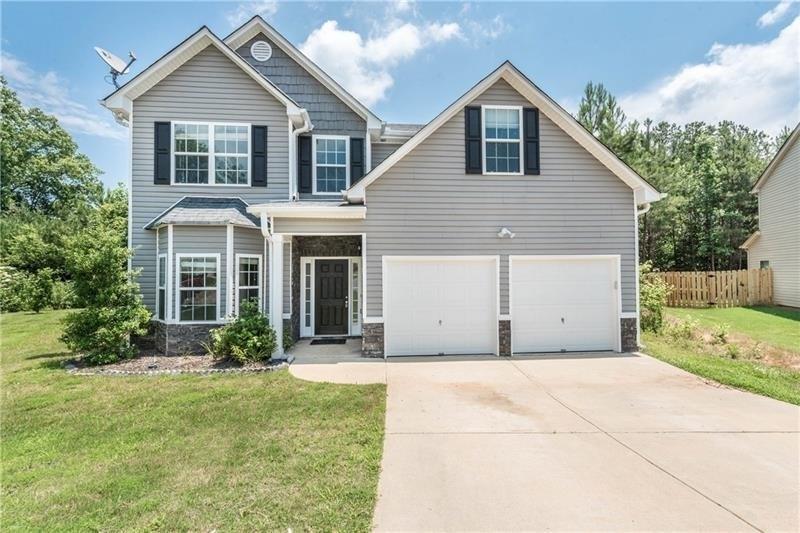 425 Hawthorn Drive - Photo 1