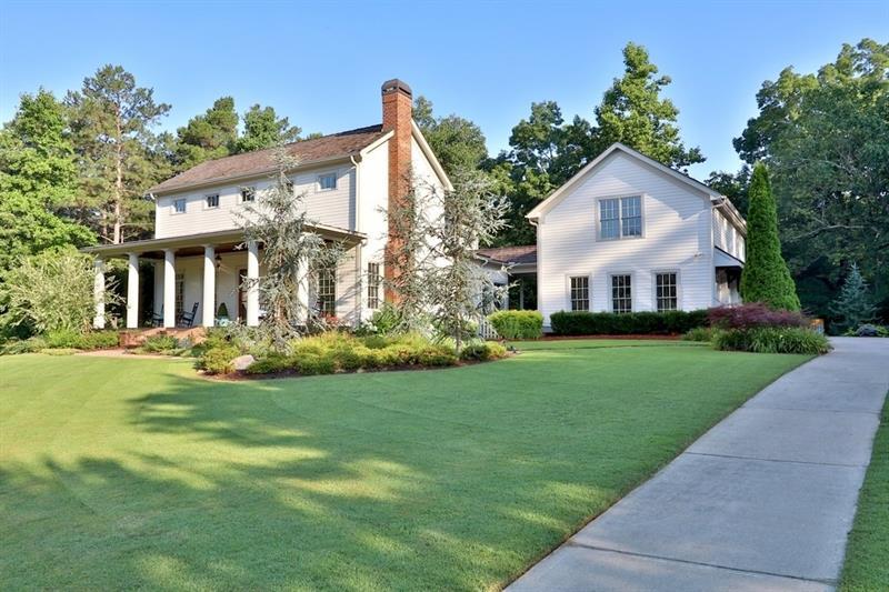 166 Lakeside Drive - Photo 1