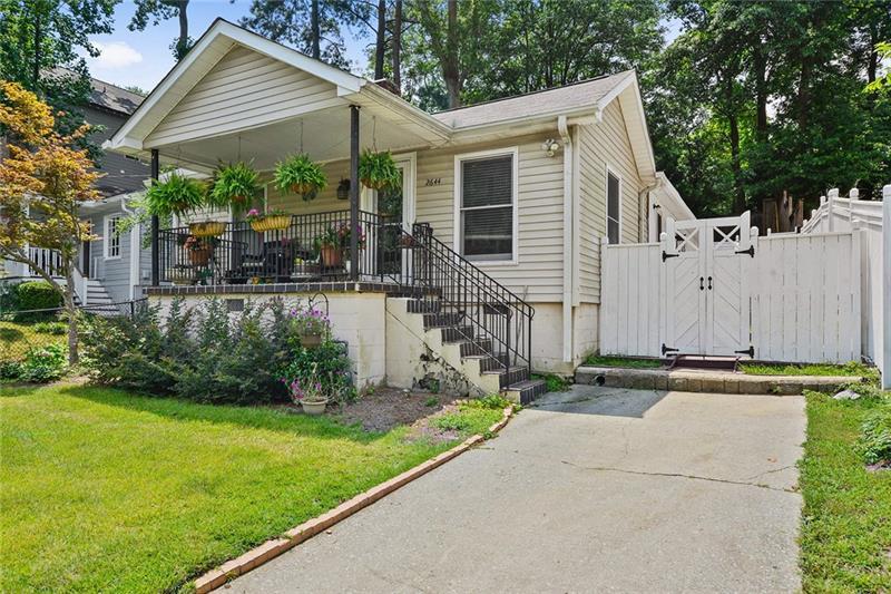 2644 Apple Valley Road - Photo 1