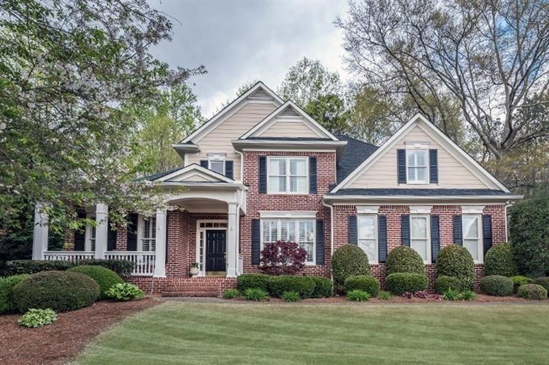 803 Inverness Circle - Photo 1