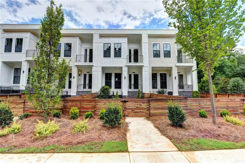 2715 Aurora Street - Photo 1