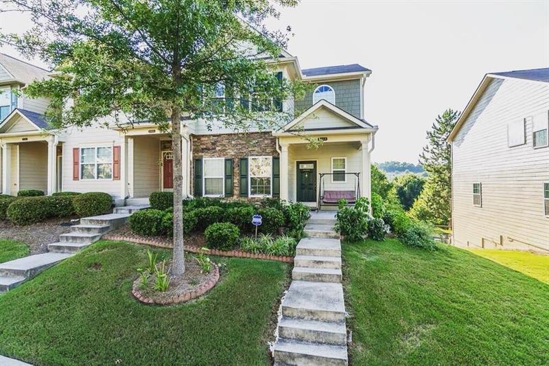2468 Suwanee Pointe Drive - Photo 1