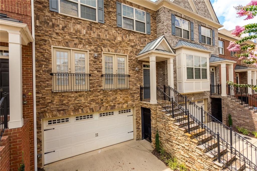 6012 Manchester Circle - Photo 1