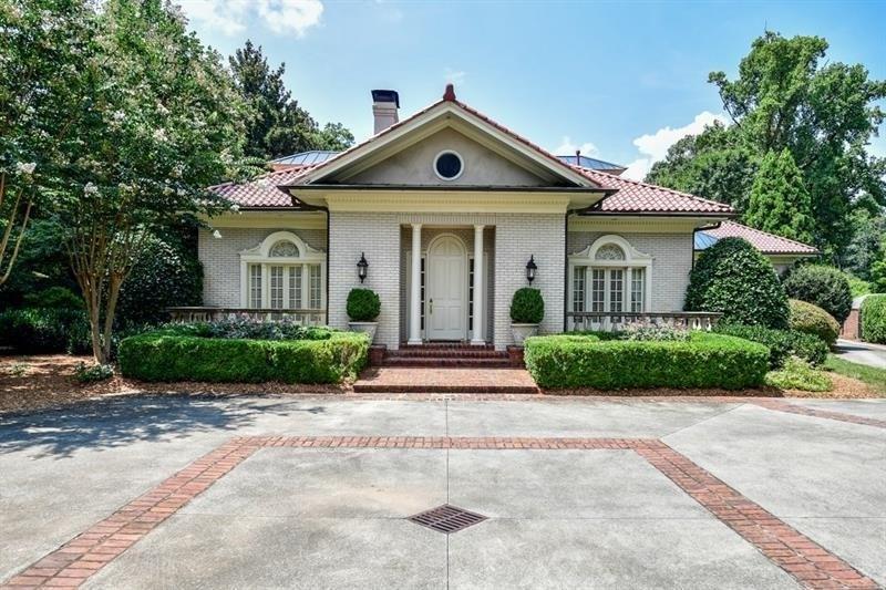 3828 Wieuca Road - Photo 1