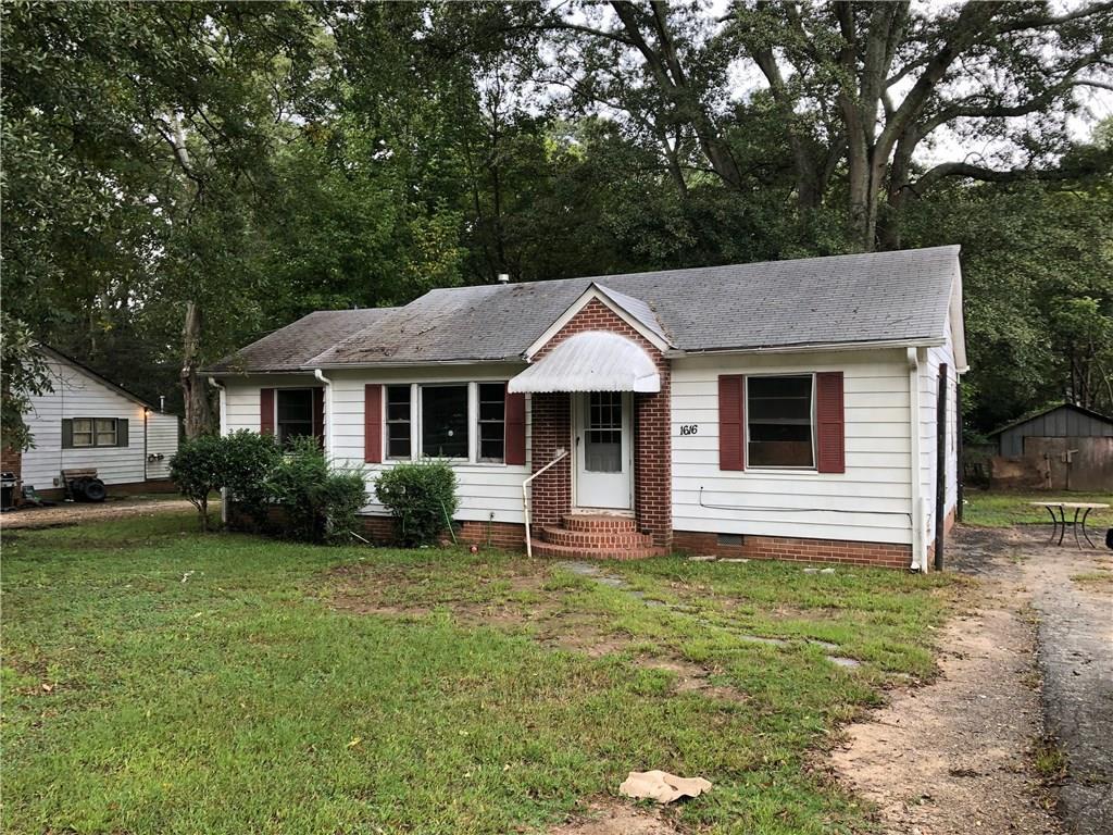 1616 Miller Avenue - Photo 1