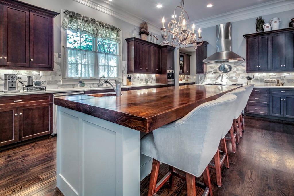 511 Pine Tree Drive - Photo 1
