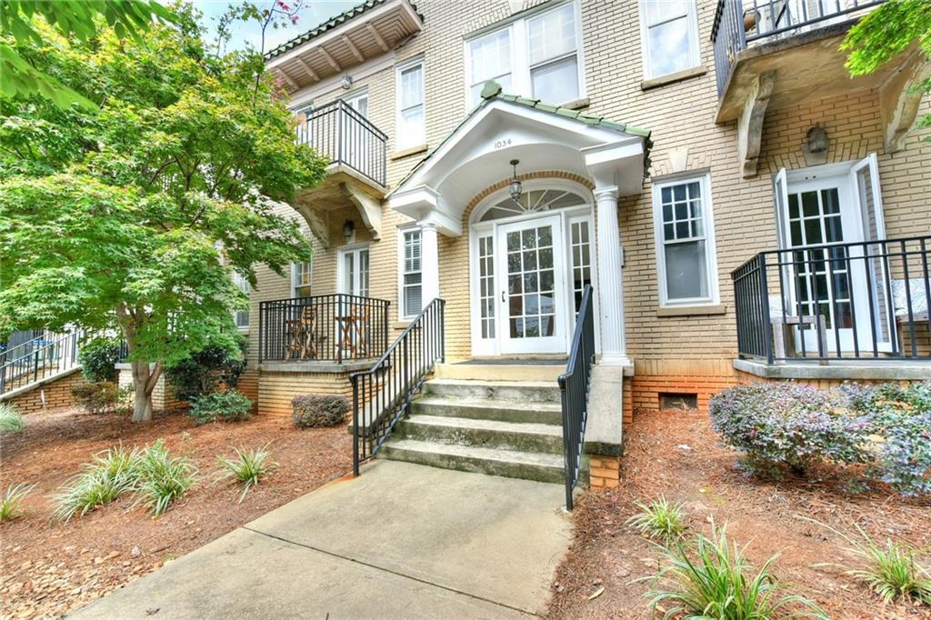 1034 Virginia Avenue - Photo 1