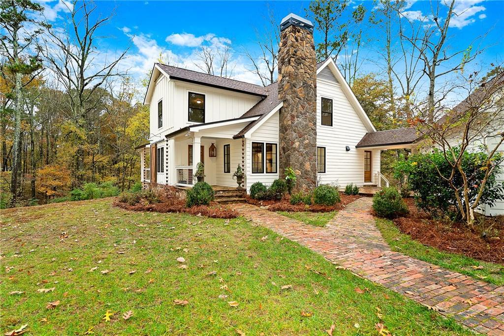 8915 East Cherokee Drive - Photo 1