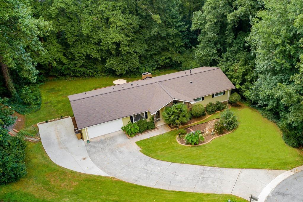 301 Kings Court - Photo 1