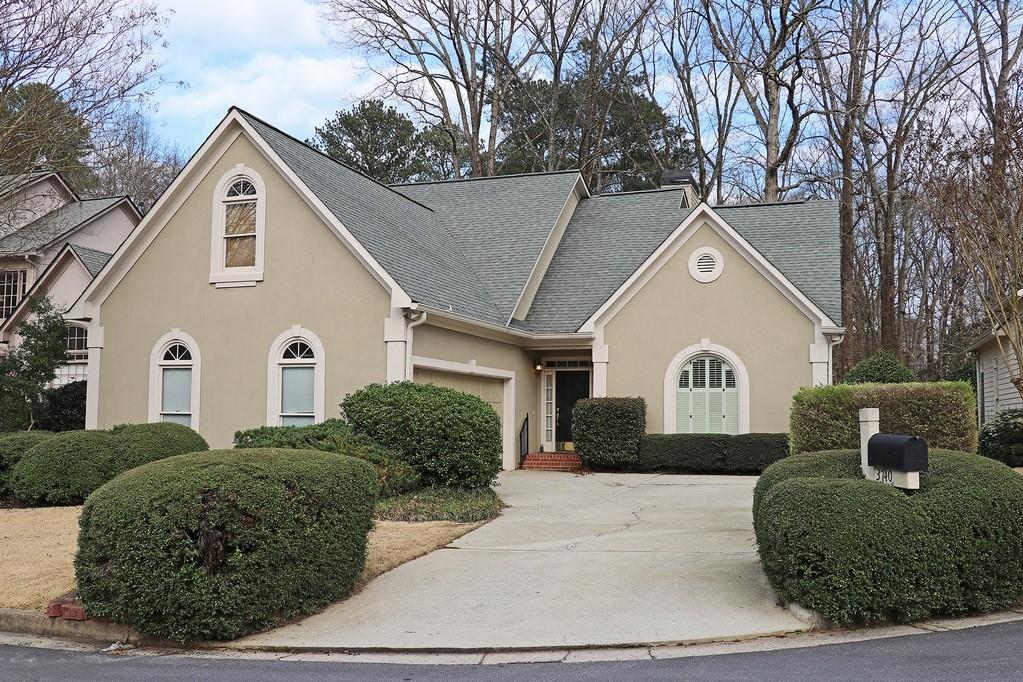 3740 Ashford Point - Photo 1
