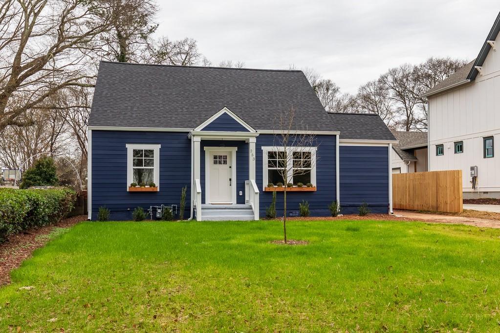 253 Howard Street - Photo 1