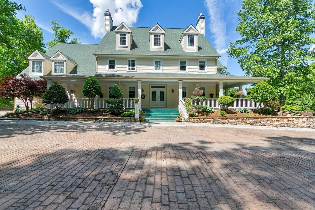129 Hillmont Drive - Photo 1