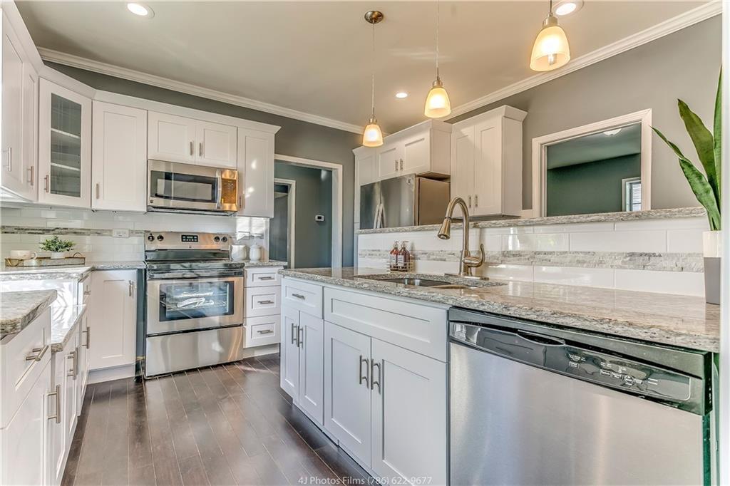 385 Arthur Street - Photo 1