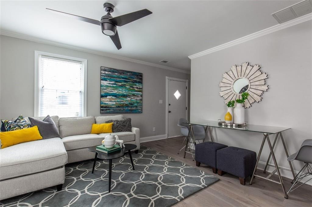 1695 Derry Avenue - Photo 1