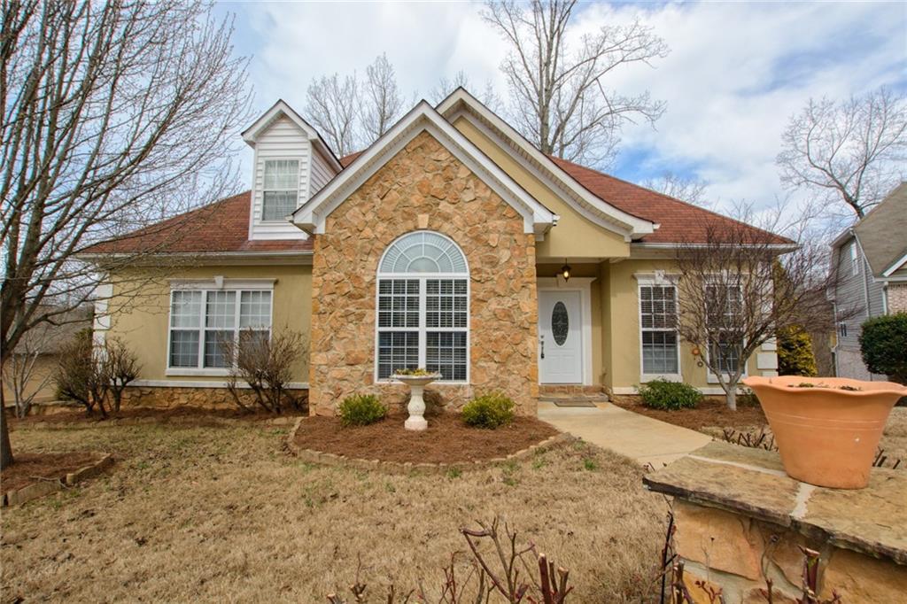 405 Creek View Court - Photo 1