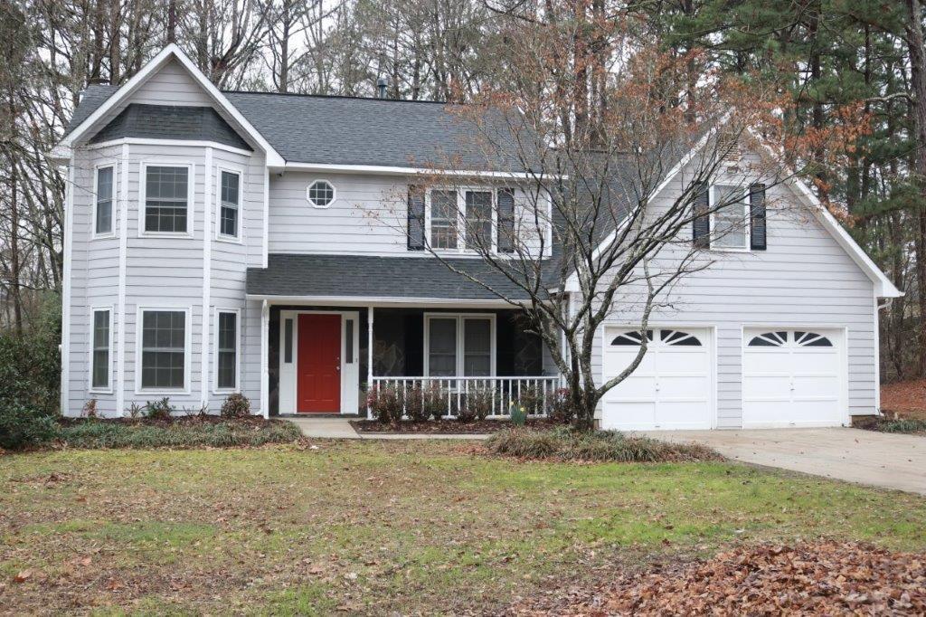 222 Claridge Curve - Photo 1