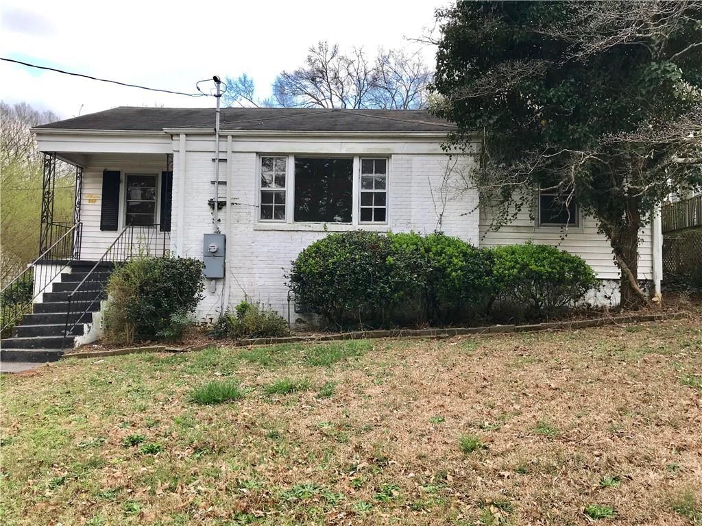 864 Melrose Drive - Photo 1