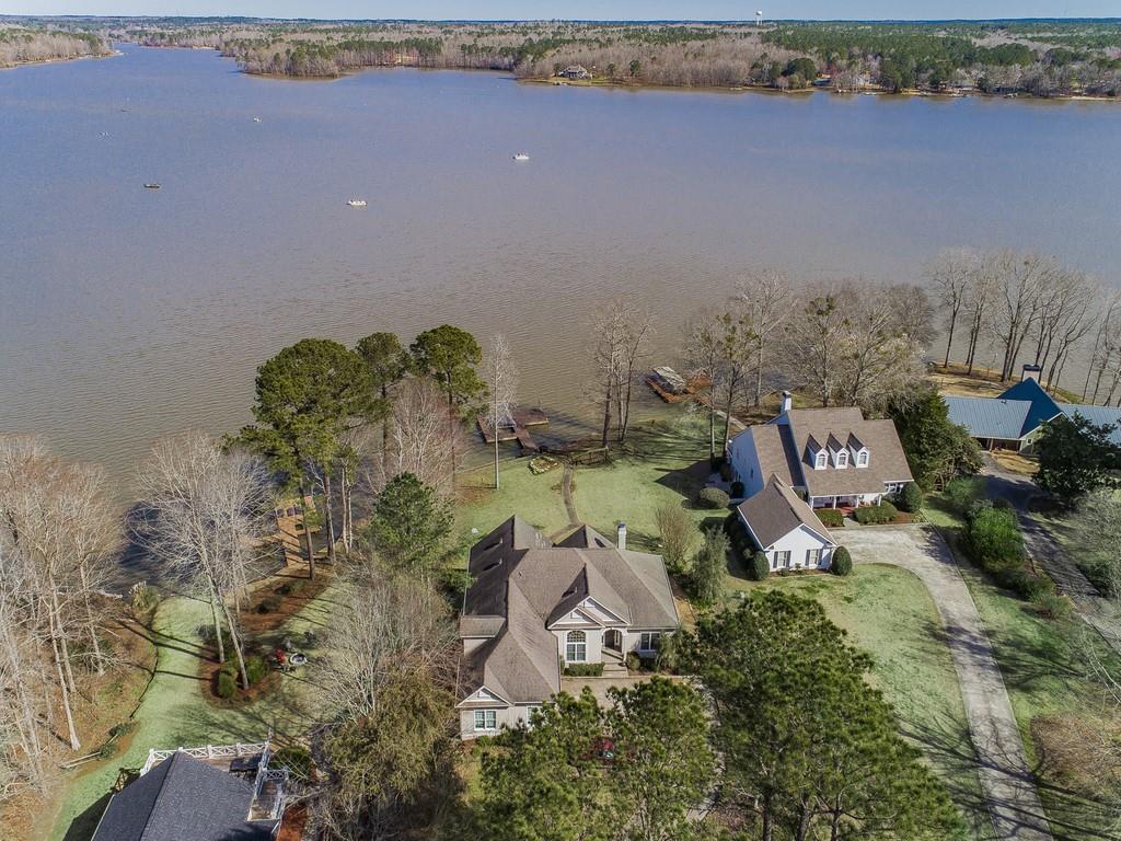 182 Hickory Point Drive - Photo 1