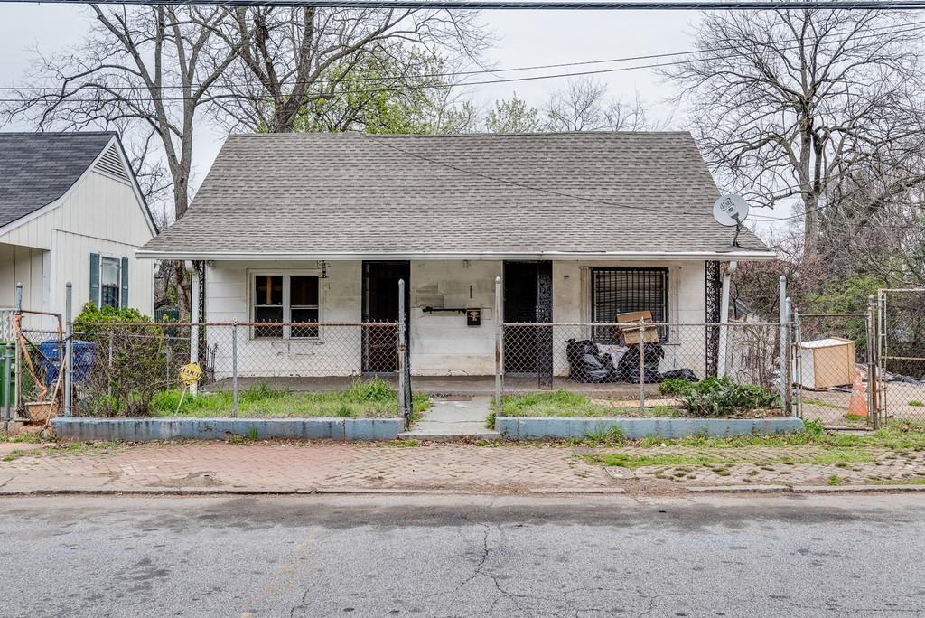 604 Woodward Avenue - Photo 1