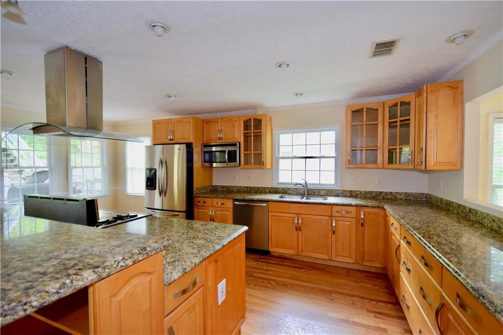 3386 Shorelake Drive - Photo 1