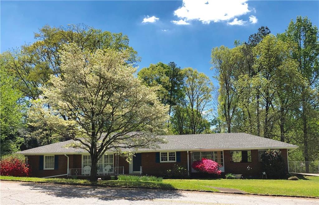 2066 Neely Avenue - Photo 1