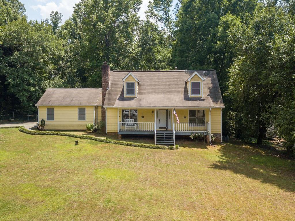 361 Sherwood Circle - Photo 1