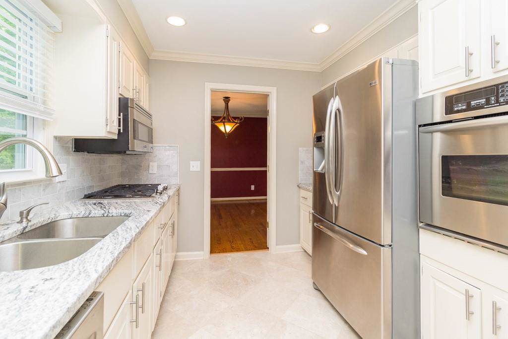 5530 Roberts Drive - Photo 1