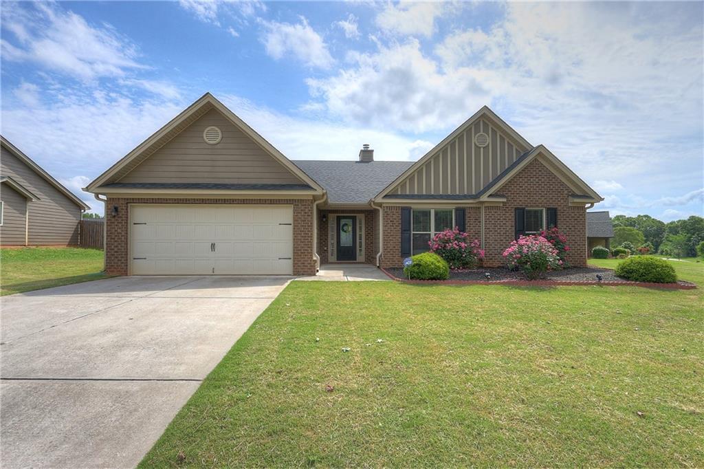 414 Lake Vista Drive - Photo 1