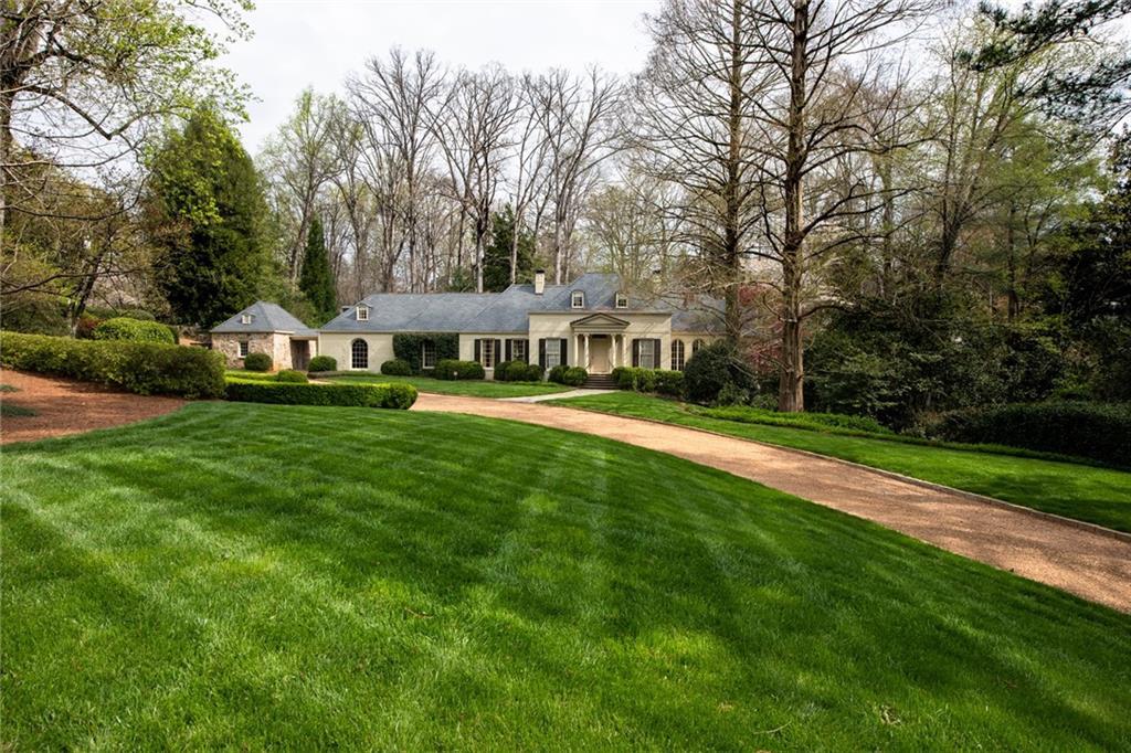 255 Peachtree Battle Avenue - Photo 1