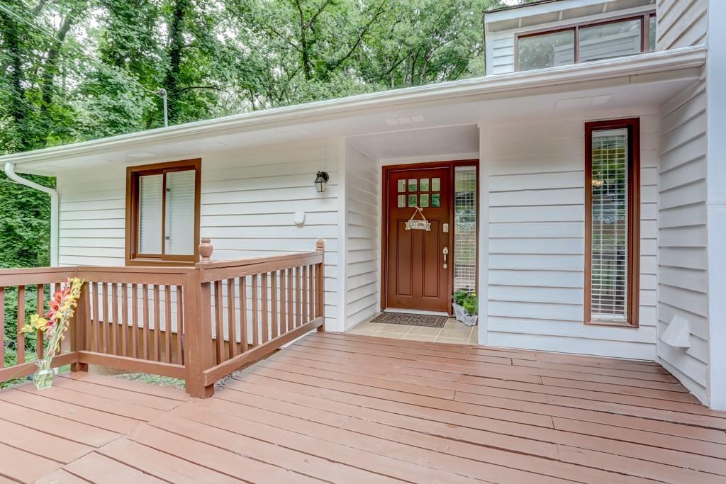 1390 Twin Oaks Circle - Photo 1