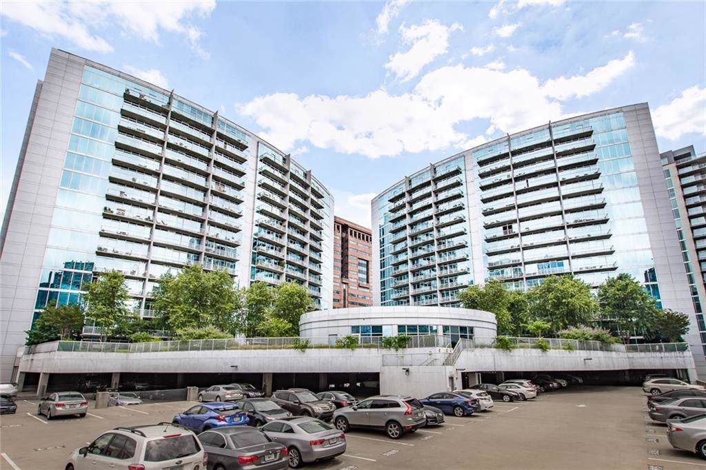 44 Peachtree Place - Photo 1