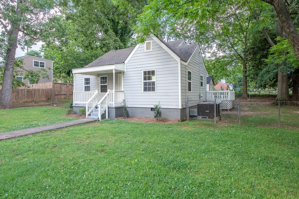 2501 Hillside Avenue - Photo 1