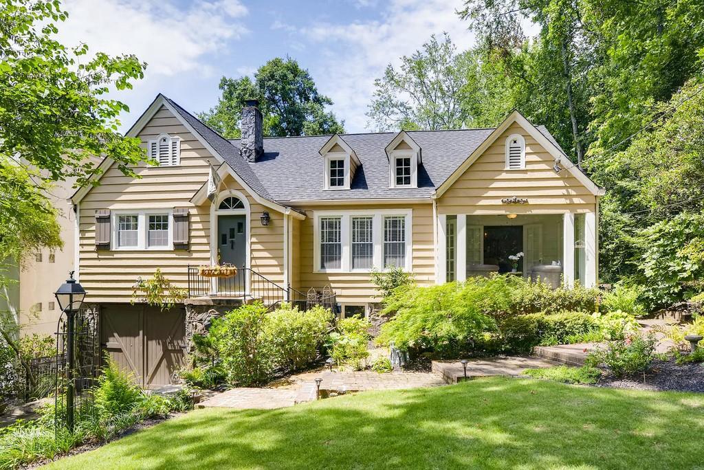 120 Lindbergh Drive - Photo 1