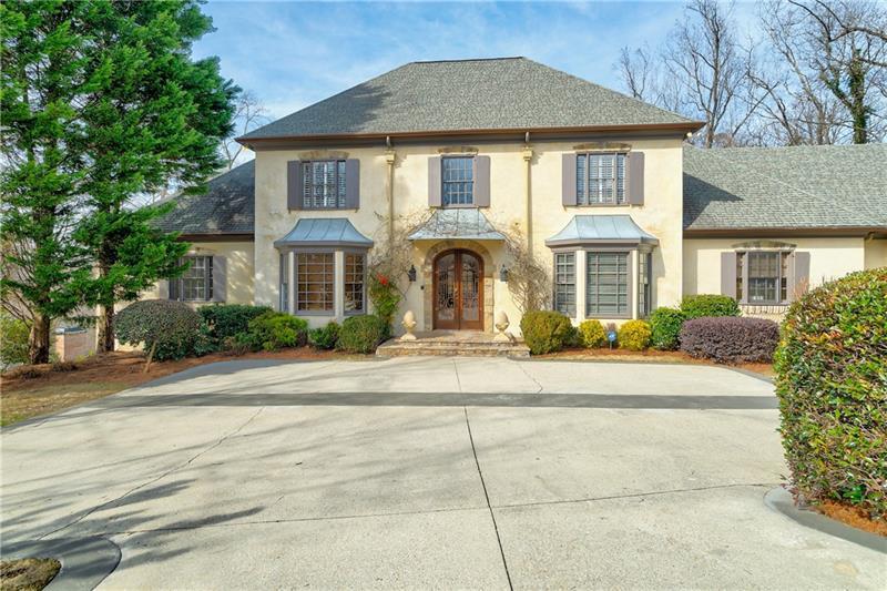 4966 Powers Ferry Road - Photo 1
