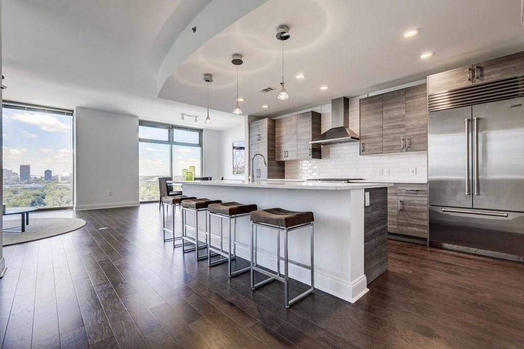 270 17th Street - Photo 1