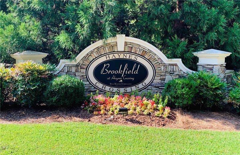 132 Brookfield Court - Photo 1