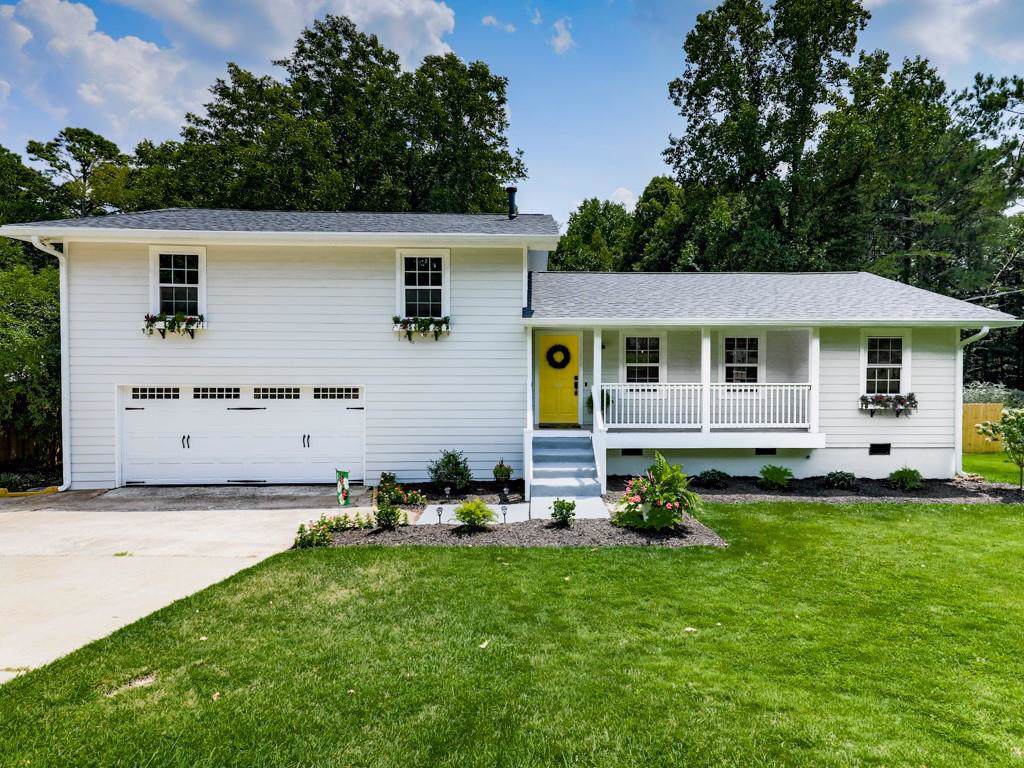4610 Sandy Plains Road - Photo 1