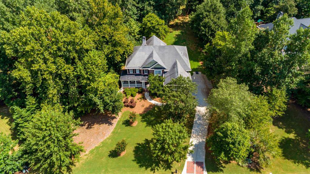 1620 Reddstone Close - Photo 1
