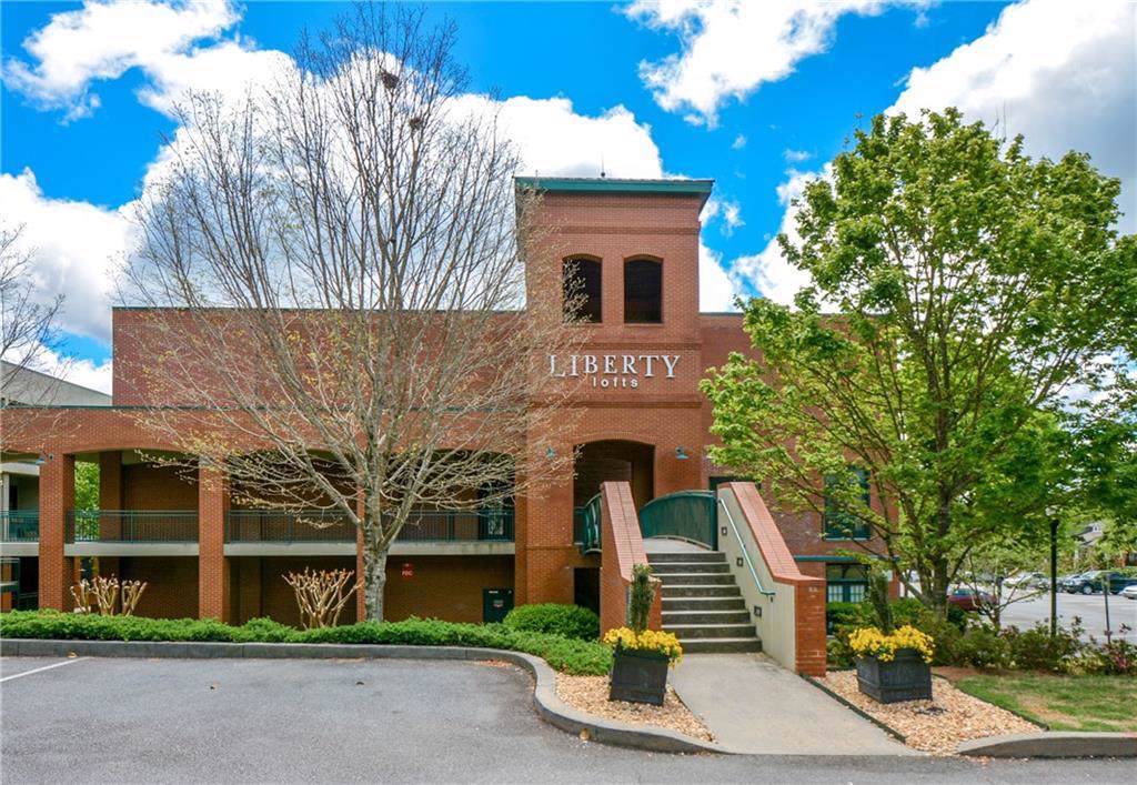 1736 Liberty Lane - Photo 1