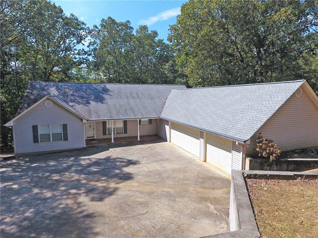 3520 Pine Crest Drive - Photo 1