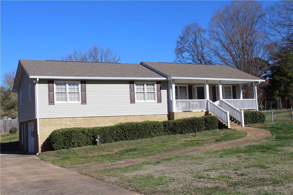 4964 Janet Way - Photo 1