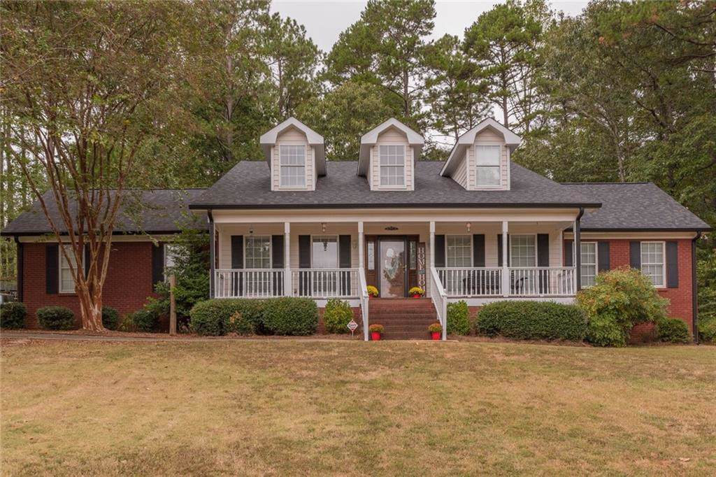371 Courtney Court - Photo 1