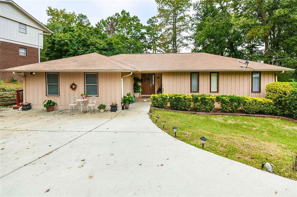 1369 Vine Street - Photo 1