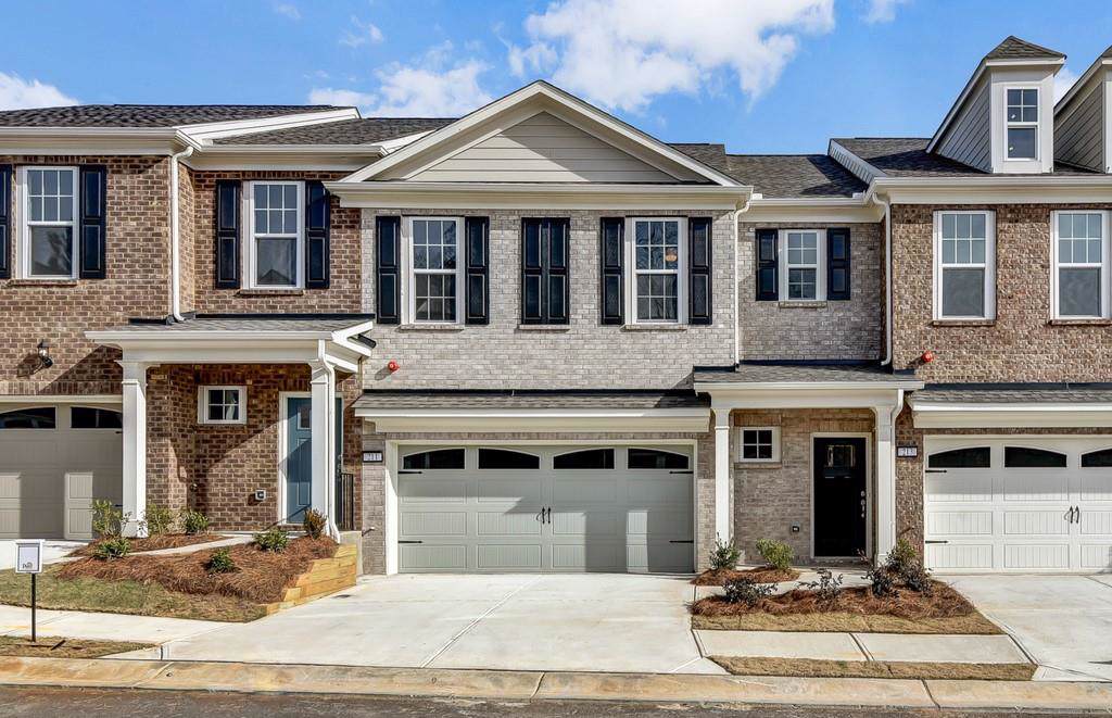 211 Ellis Lane - Photo 1