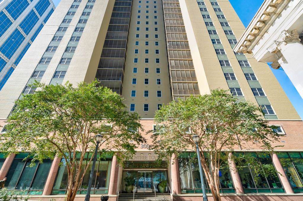 300 Peachtree Street - Photo 1