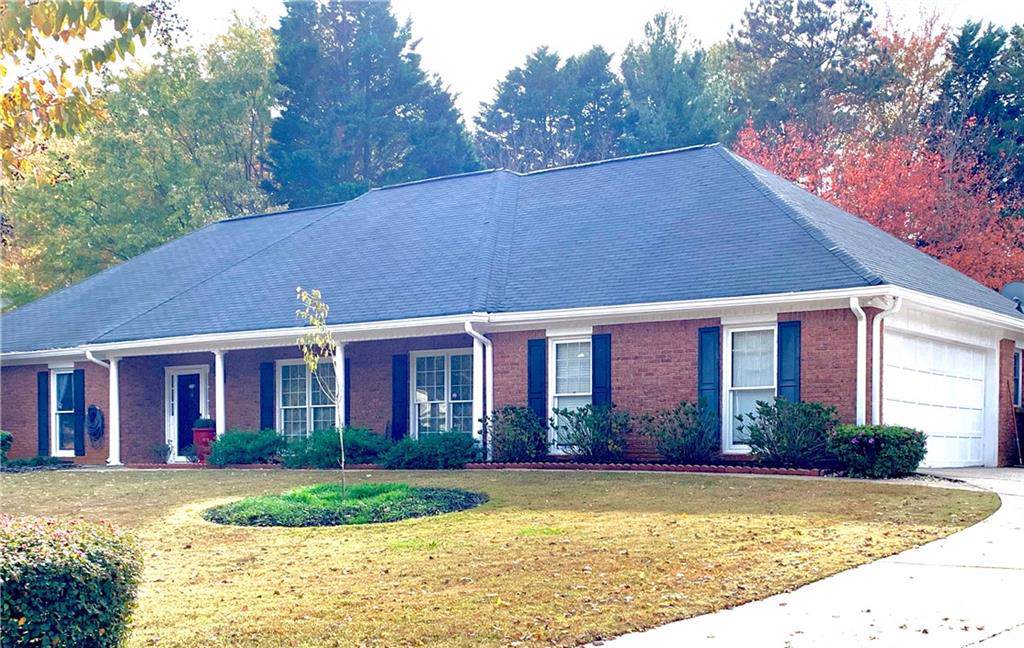 385 Saddle Creek Circle - Photo 1