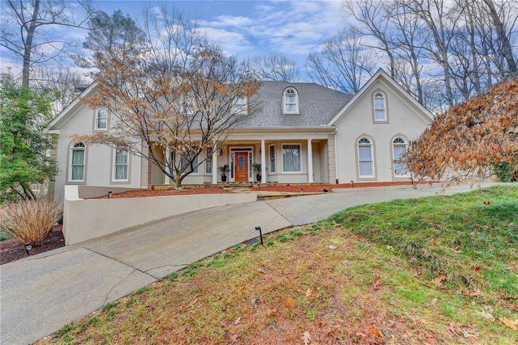 3395 Spalding Drive - Photo 1