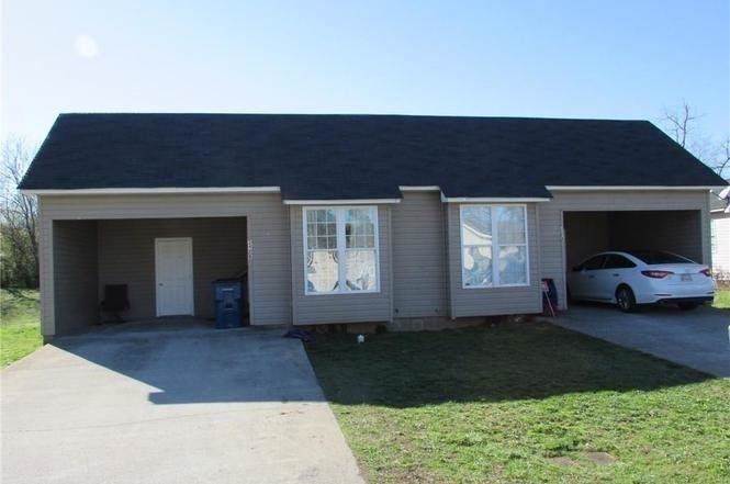 246 Lawrence Street - Photo 1
