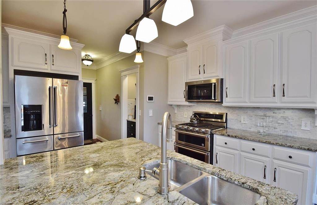 4417 Woodglenn Drive - Photo 1