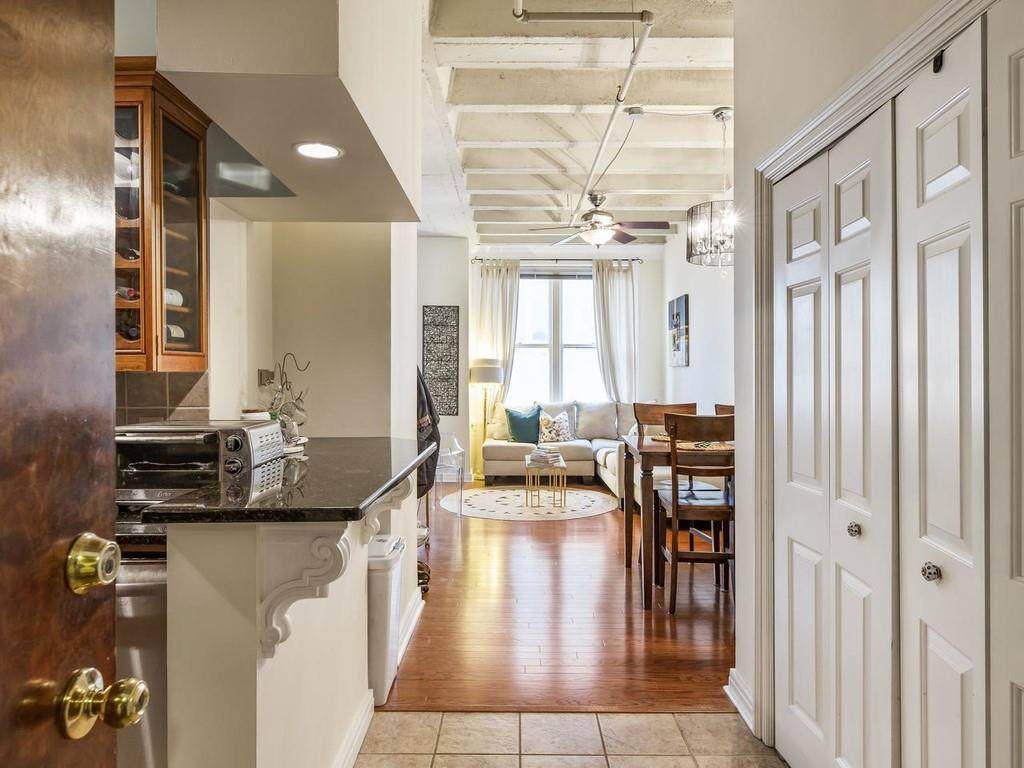 32 Peachtree Street - Photo 1